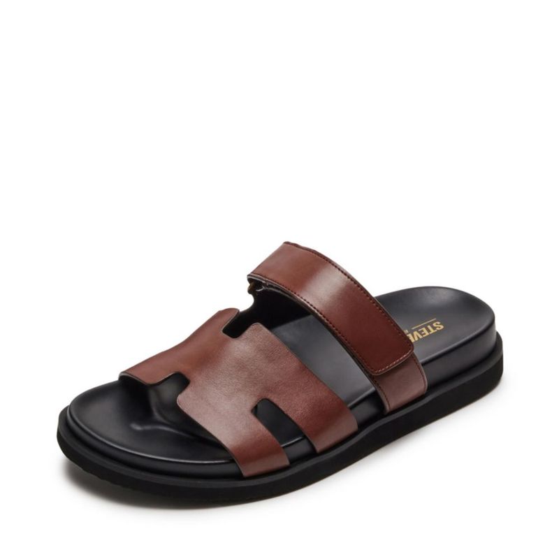 Sandalia Steve Madden de 25 cm de cuero gamuza color marrón