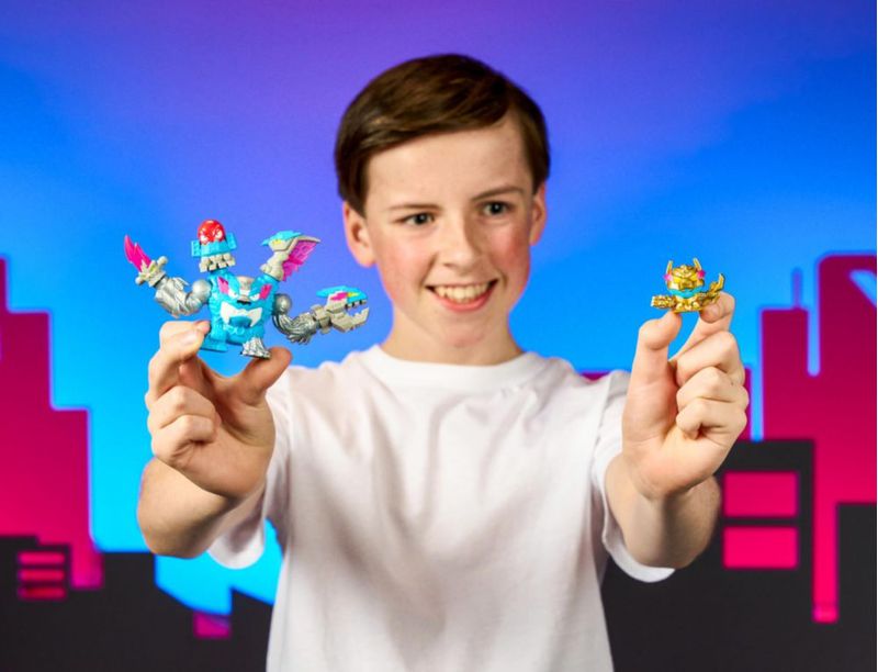Swarms MRBEAST LAB MEGA-TECH Pack de 14 Figuras en Maletín