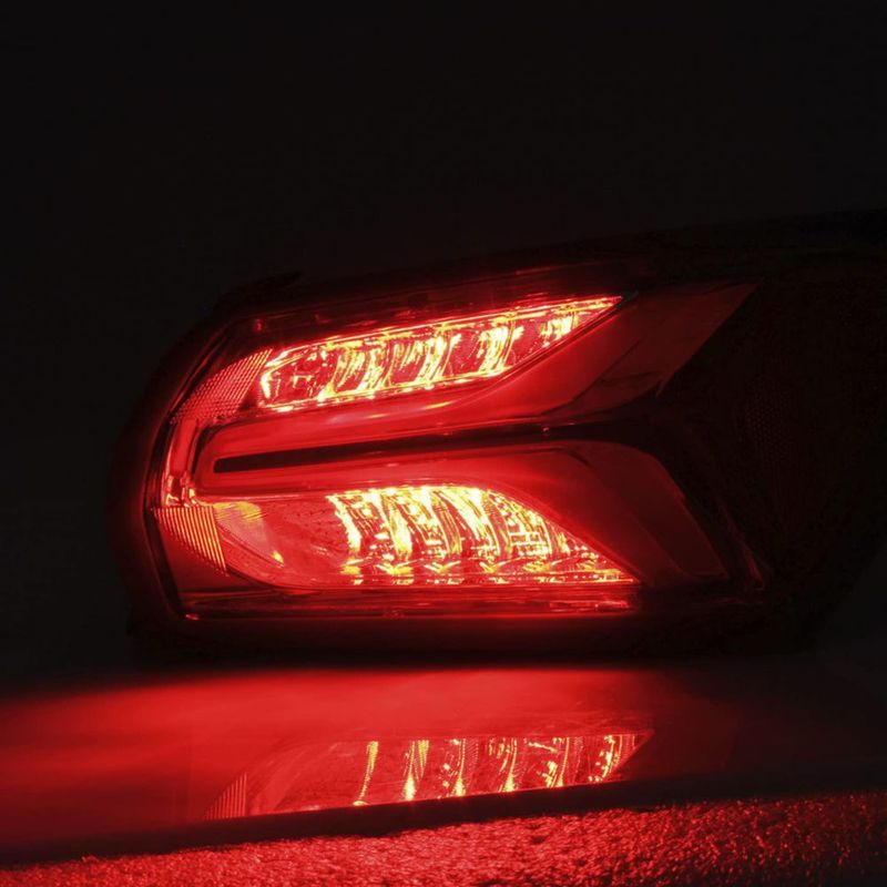 Luz trasera AKKON para Chevy Malibu 2019‑2022 cromo rojo
