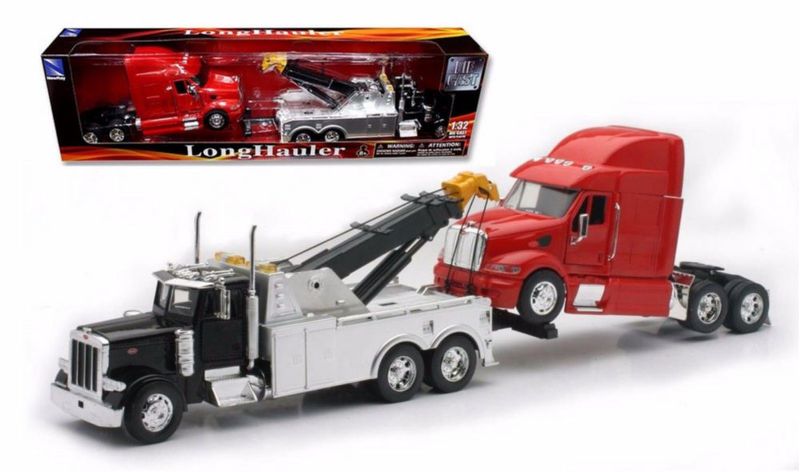 Camión de juguete NewRay Peterbilt a escala 1:32 con cabina roja