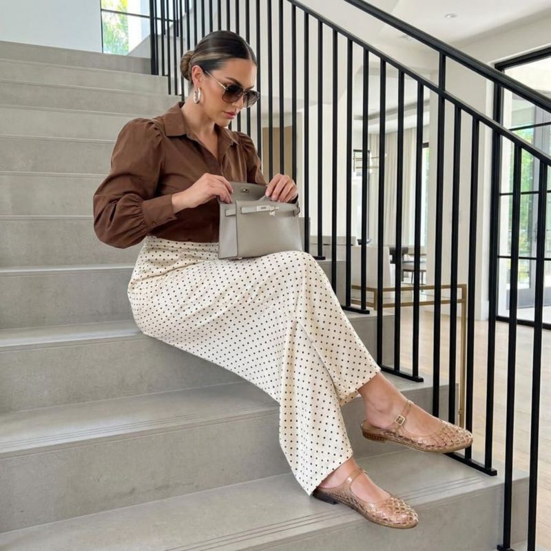 Sandalia CUSHIONAIRE Java para mujer estilo jelly color mocha talla 7