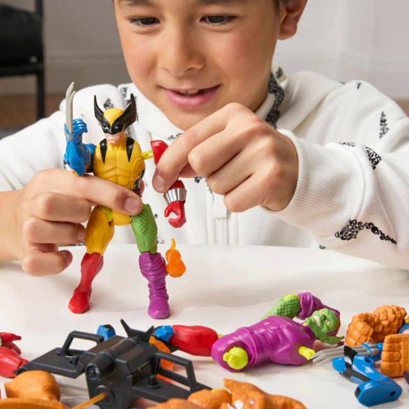Figura de acción Marvel Avengers MixMashers Wolverine de 5 pulgadas (12 cm) – mezcla y combina con accesorios