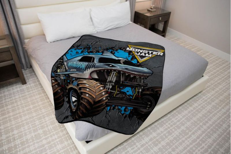 Manta Jay Franco 117x152 cm Monster Jam Megalodón