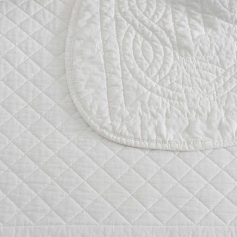 Juego de colcha Queen Martha Stewart 230×230 cm con 2 fundas decorativas
