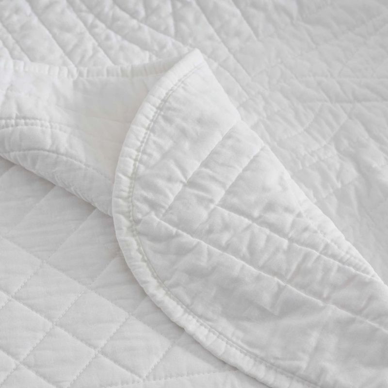 Juego de colcha Queen Martha Stewart 230×230 cm con 2 fundas decorativas