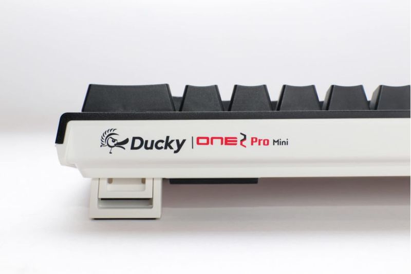 Teclado Ducky One 2 Pro Mini RGB con switches Kailh Brown (US)