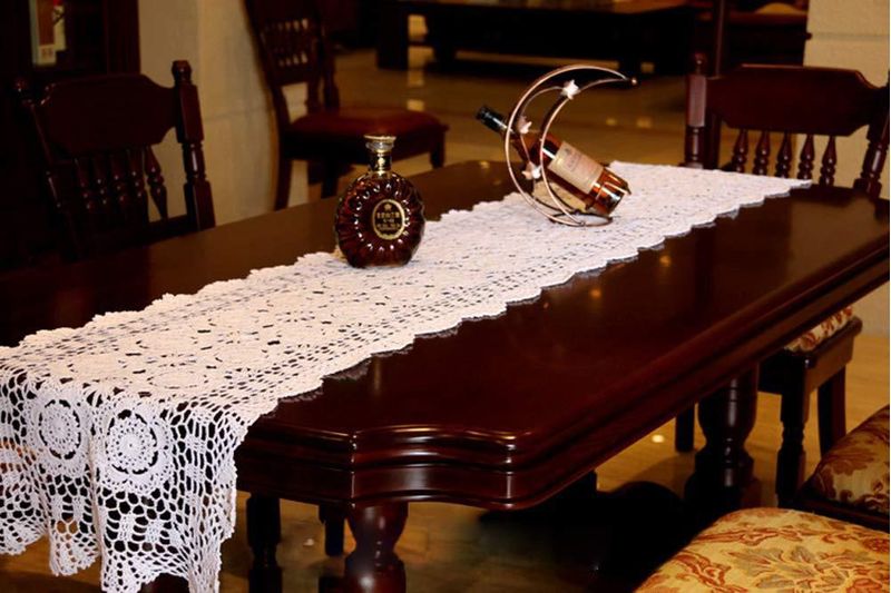 Caminero de mesa rectangular Damanni 40 x 140 cm Beige de algodón con encaje de crochet