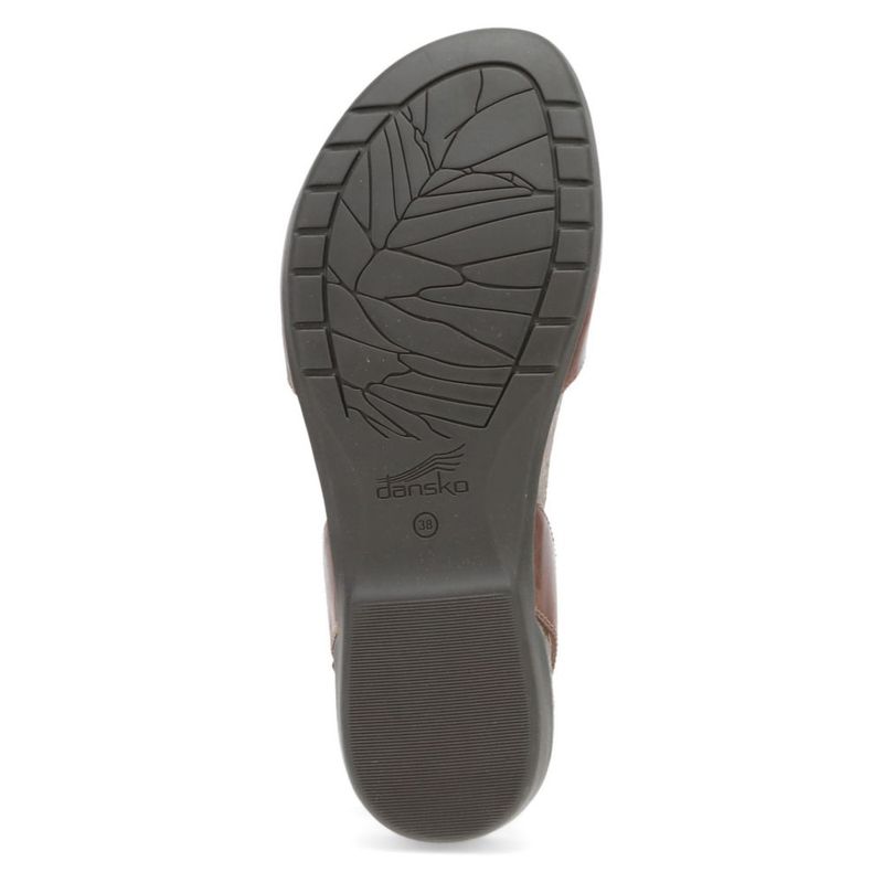 Sandalia Dansko Rowan color marrón ceroso talla 8.5‑9 EE. UU. con espuma de memoria
