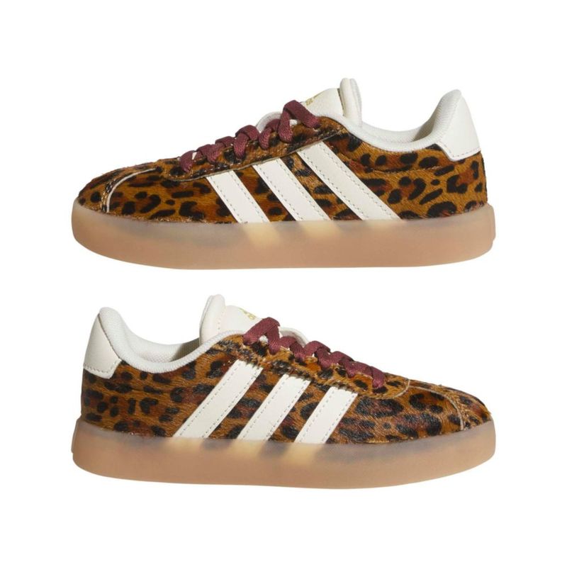 Zapatillas adidas VL Court 3.0 color crema/blanco y negro talla 11 (EE. UU. niños)