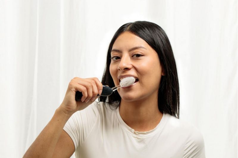 Cepillo de dientes RADIUS Big Brush pack de 6 variedad para diestros