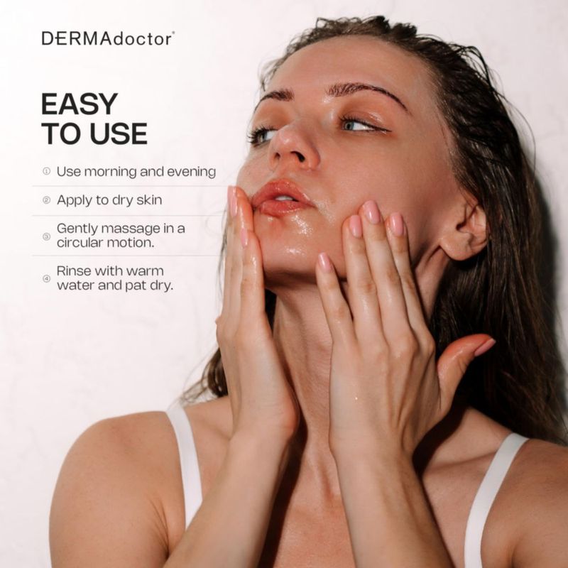 Limpiador facial DERMAdoctor 210 ml con ácido glicólico antiarrugas