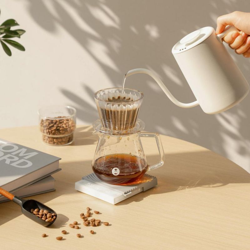 Balanza de café TIMEMORE Mini 2 kg blanca con temporizador