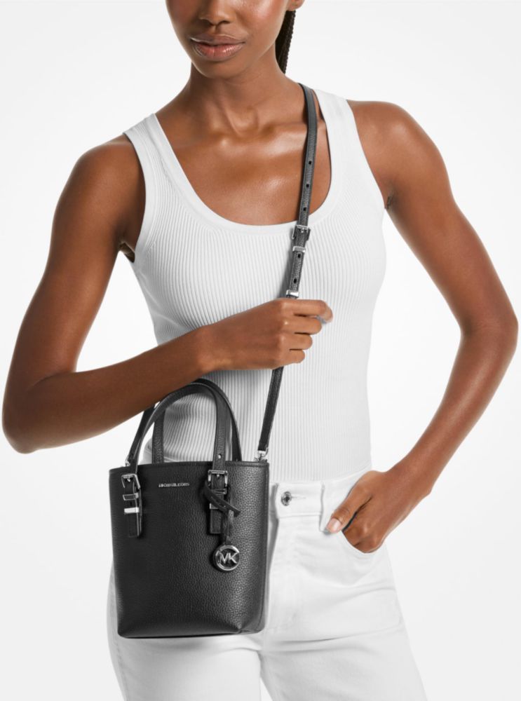 Bolso Michael Kors Quinn negro de cuero granulado