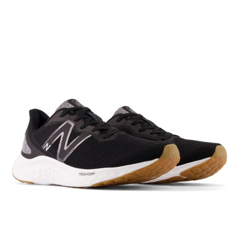 Zapatilla de running New Balance Fresh Foam Arishi V4 11 extra ancha negro/plata