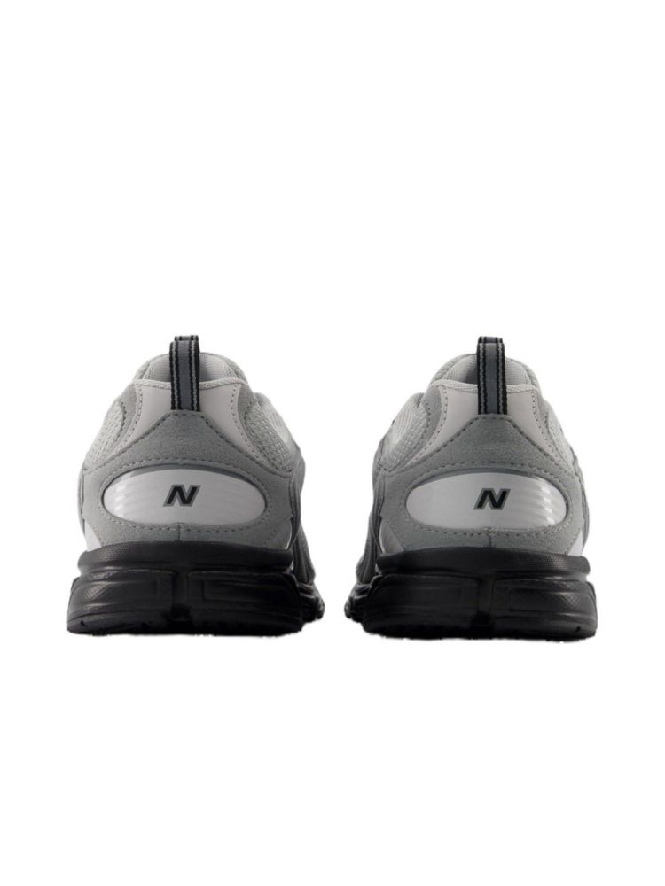 Zapatilla New Balance 408 V1 gris 241 cm