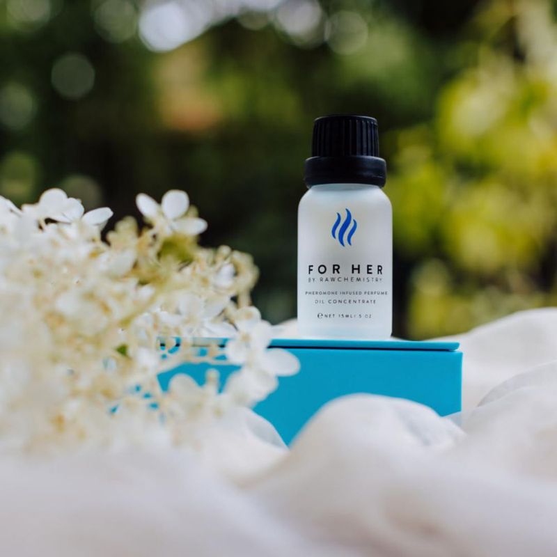 Aceite de perfume RawChemistry For Her con feromonas 15 ml
