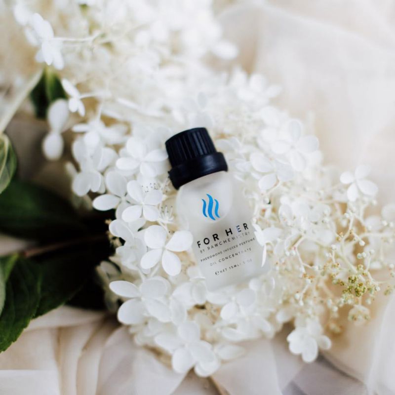 Aceite de perfume RawChemistry For Her con feromonas 15 ml