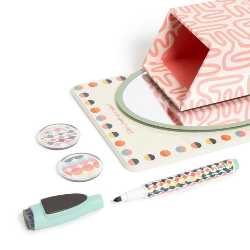 Kit de Accesorios Magnéticos U Brands – Diseño Colorido Cubista