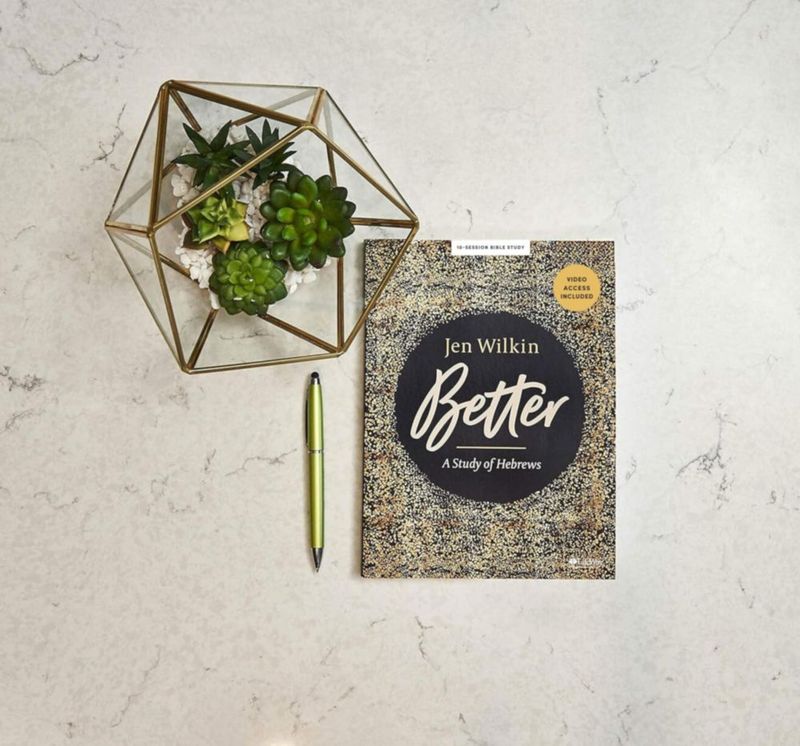 Better: Estudio del libro de Hebreos – Libro de estudio bíblico con acceso a video
