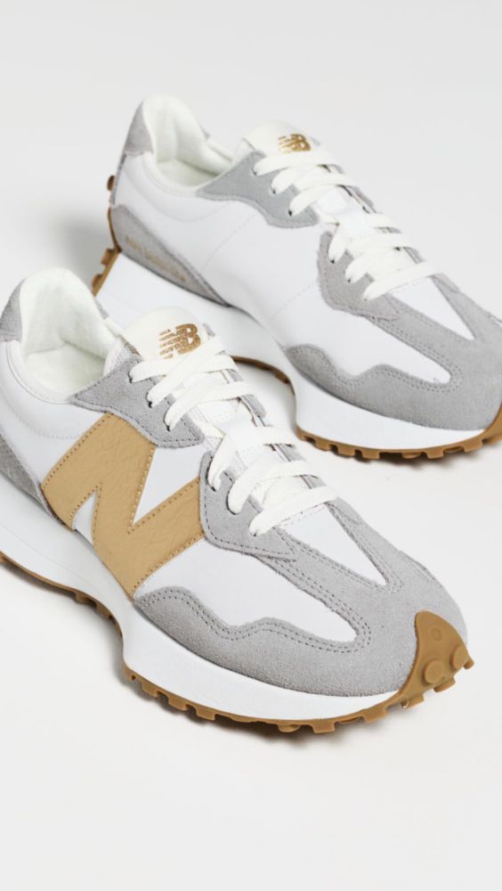 Zapatilla New Balance 327 para mujer Gris/Metálico Dorado 5.5