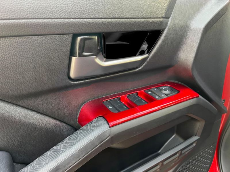 Portavasos KUJOOY Toyota Tacoma 2024-2026 Rojo ABS