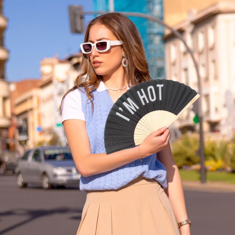 Abanico Plegable Negro Fisura "I’m Hot" con Gancho