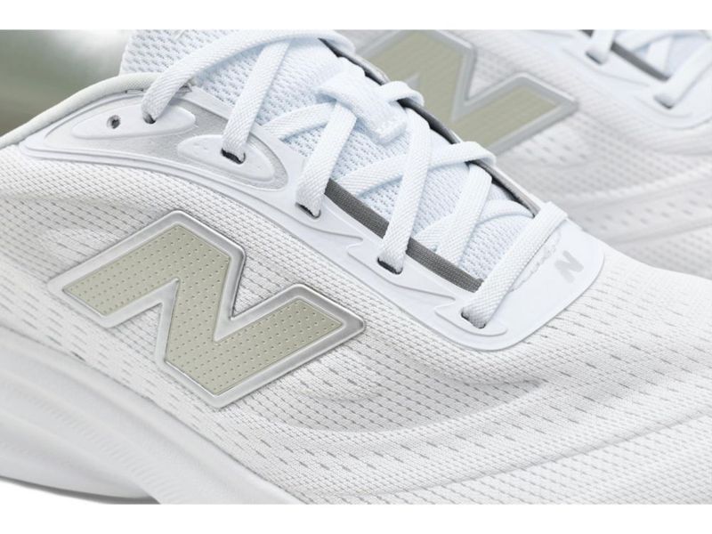 Zapatilla de running New Balance 6.5 White/Grey Matter
