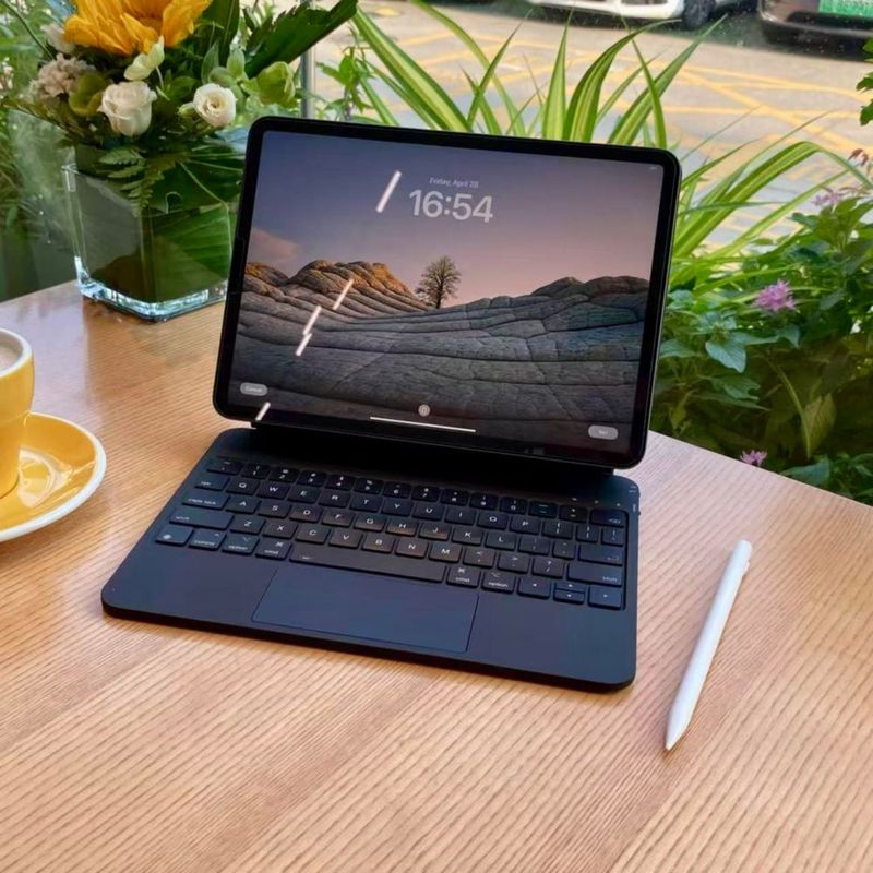 Funda con teclado mobee para iPad Pro 11" y iPad Air 11" con trackpad