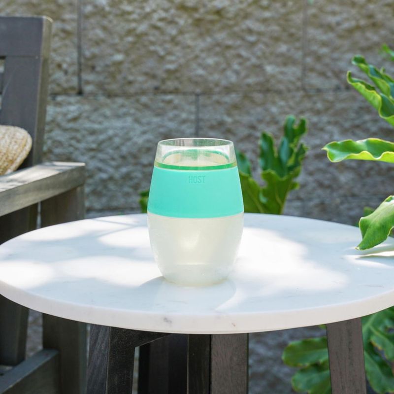 Set de copas de vino Host 240 ml color menta doble pared con gel refrigerante