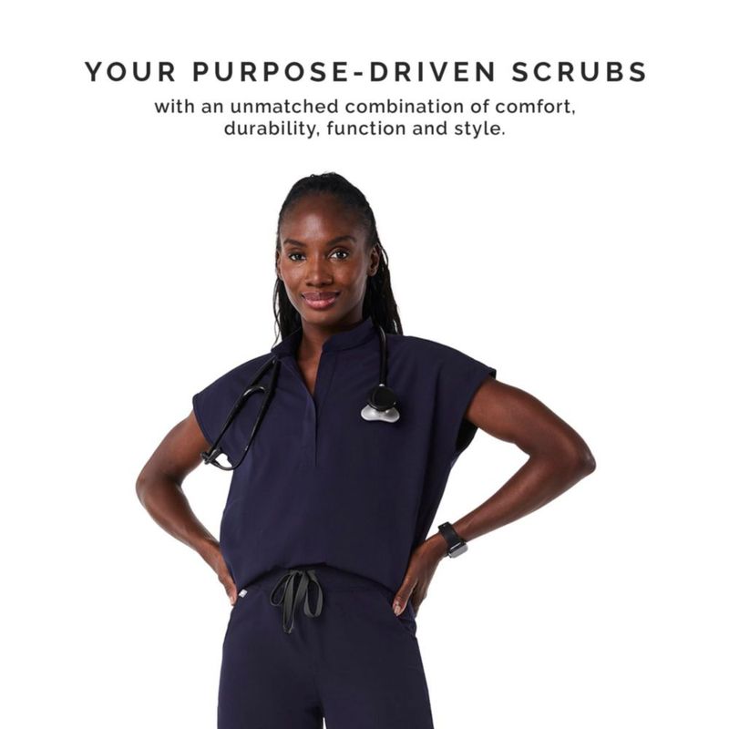 Top de Scrub FIGS Rafaela Azul Marino Talla M