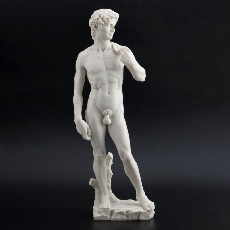 Escultura Veronese Design de 51 cm con Acabado Blanco Mármol