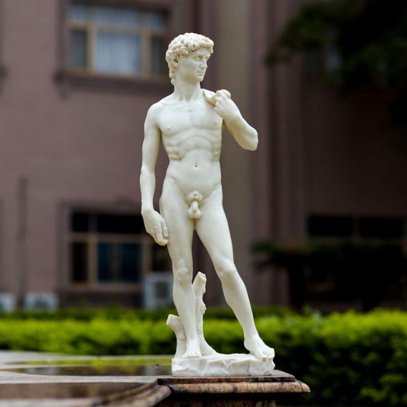 Escultura Veronese Design de 51 cm con Acabado Blanco Mármol