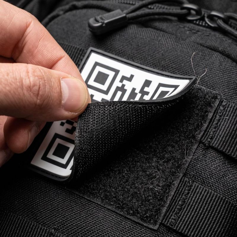 Parche EPIC Goods 64 cm con código QR y cierre de velcro
