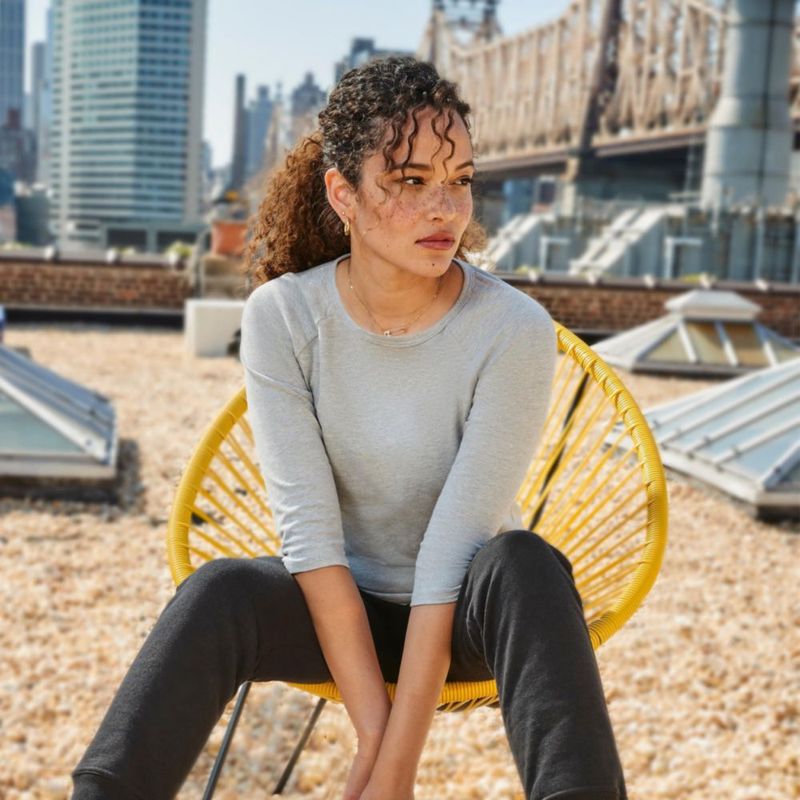 Camiseta Hanes Mujer Talla Grande Negra de Algodón y Elastán