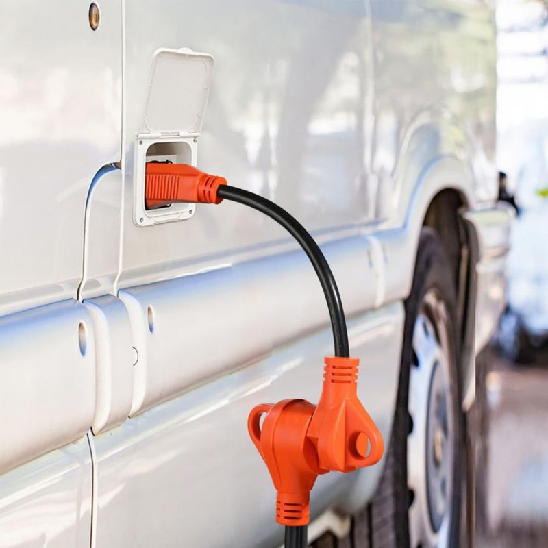 Adaptador para autocaravana Ficstar 30A a 15A TT-30P a 5-15R