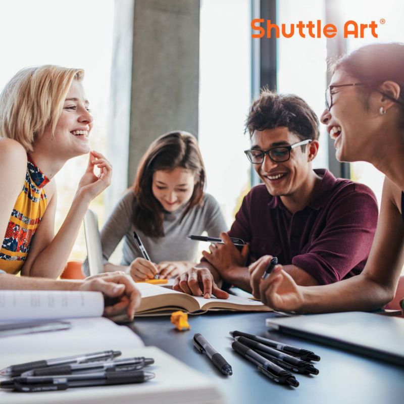Set de 36 bolígrafos de gel Shuttle Art punta media negro