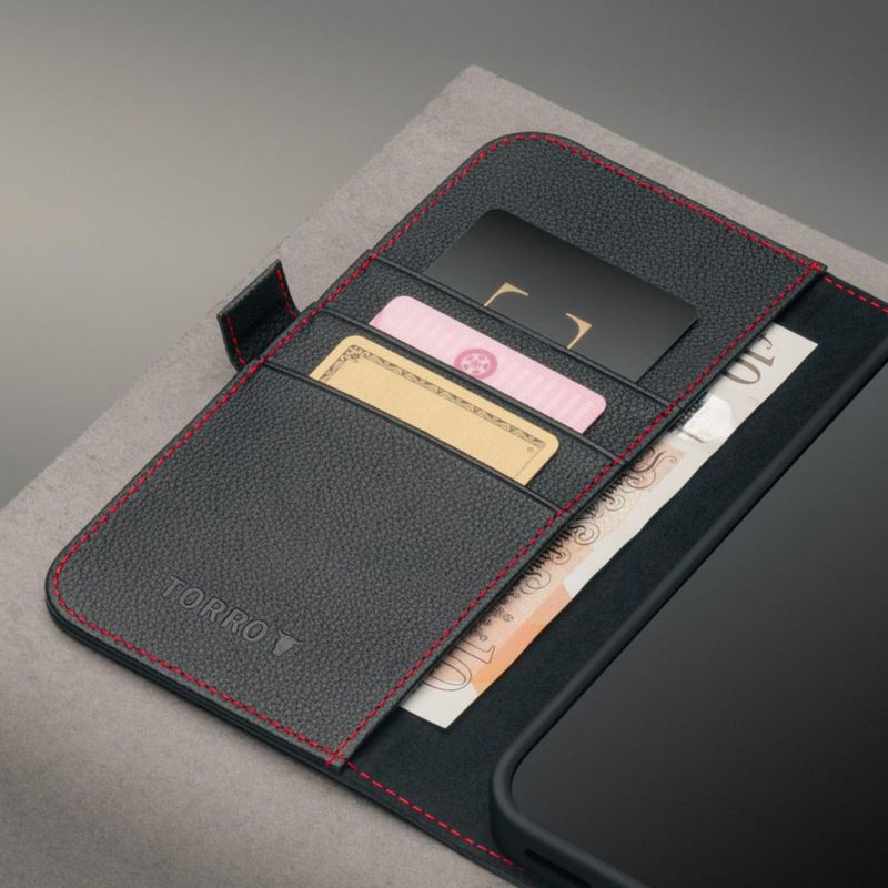 Funda TORRO de cuero negro para iPhone 18/17 Pro Max