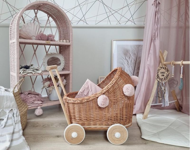 Cochecito de Muñecas Wiklibox Ratán 43 cm Natural Rosa
