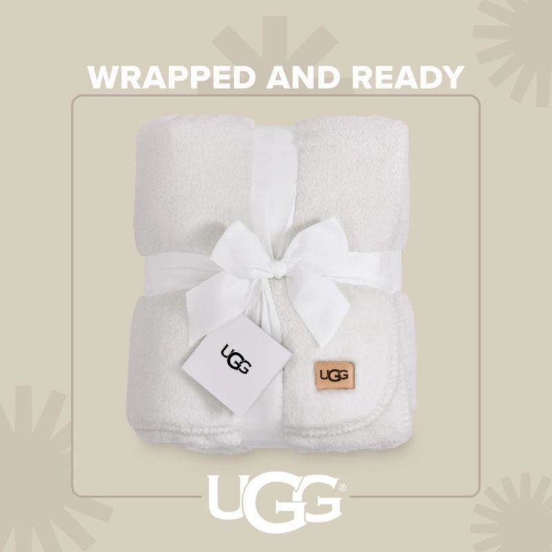 Manta UGG 167 cm x 228 cm de forro polar de felpa blanca
