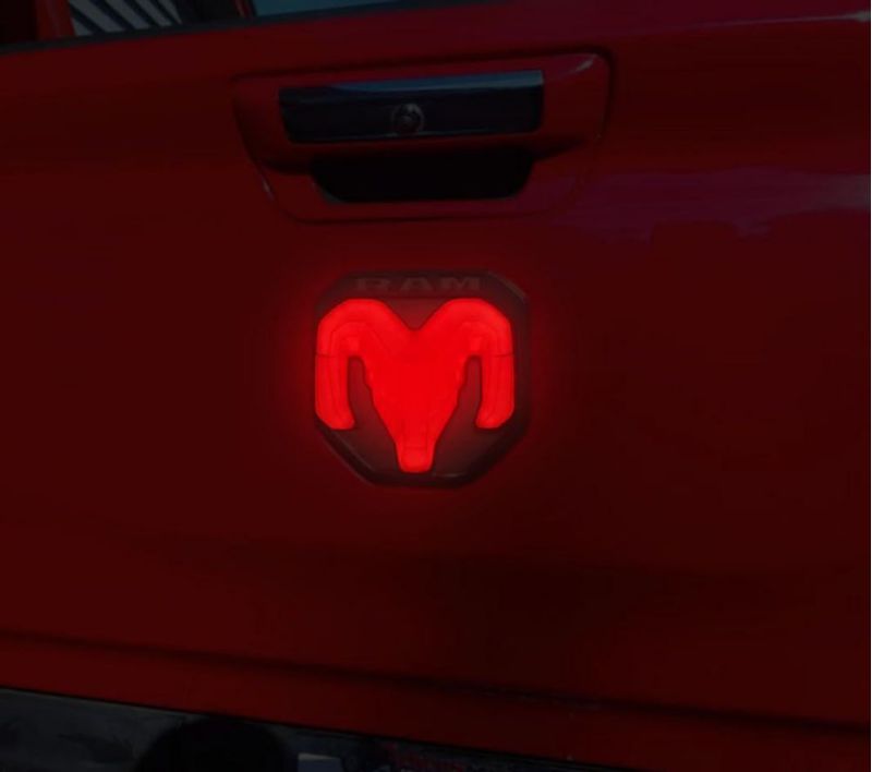 Emblema iluminado negro Autogem para RAM
