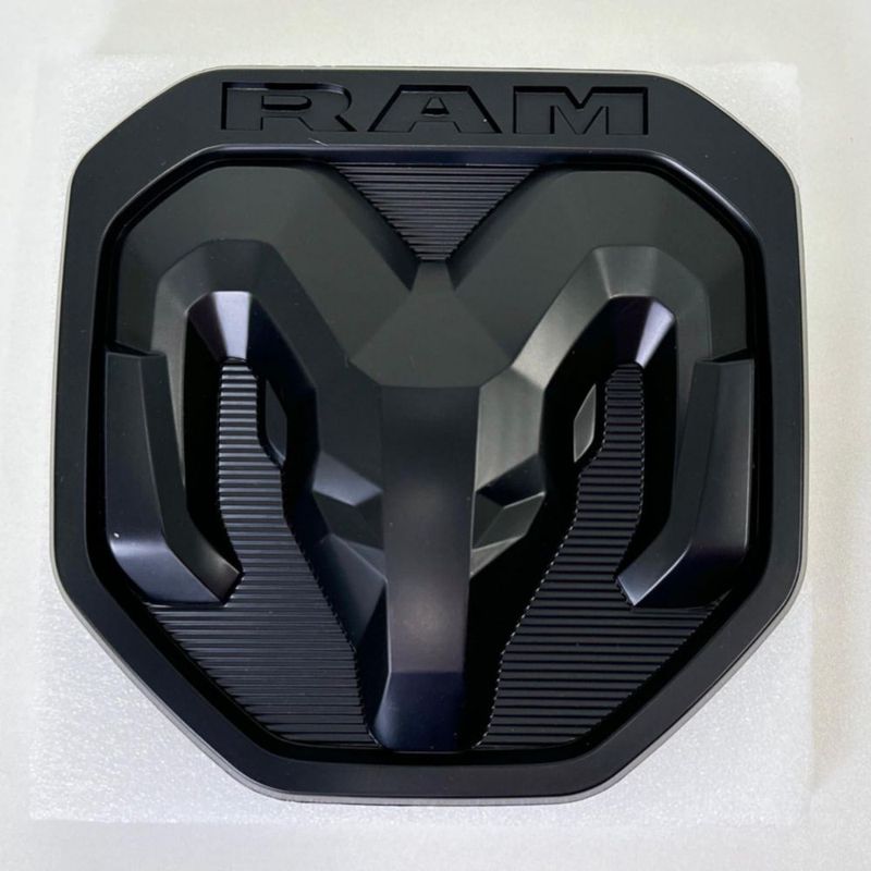 Emblema iluminado negro Autogem para RAM