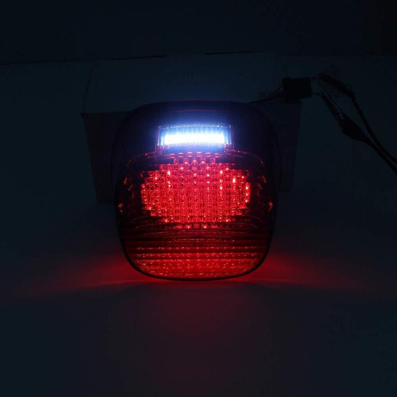 Luz trasera Eagle Lights LED ahumada con destello estroboscópico