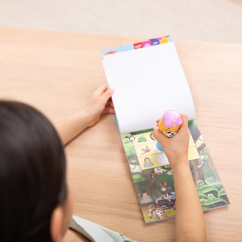 Libro de Pegatinas Melissa & Doug PAW Patrol Skye 24 págs