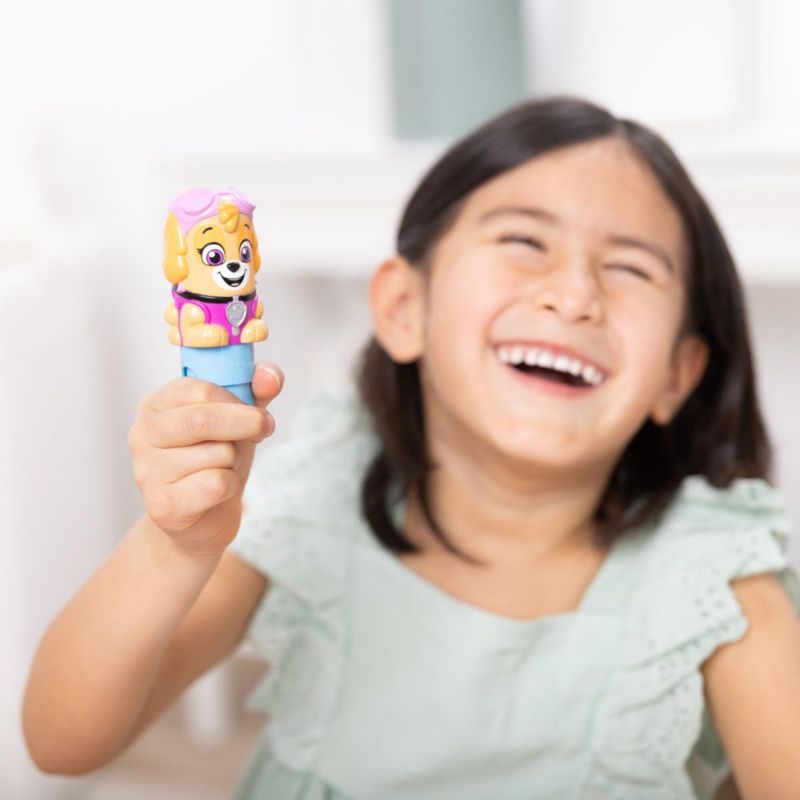 Libro de Pegatinas Melissa & Doug PAW Patrol Skye 24 págs