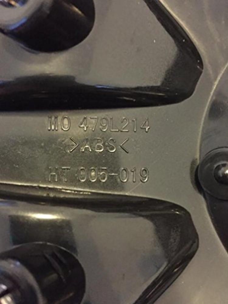 Tapa central Moto Metal 479L214 acabado negro - Nueva
