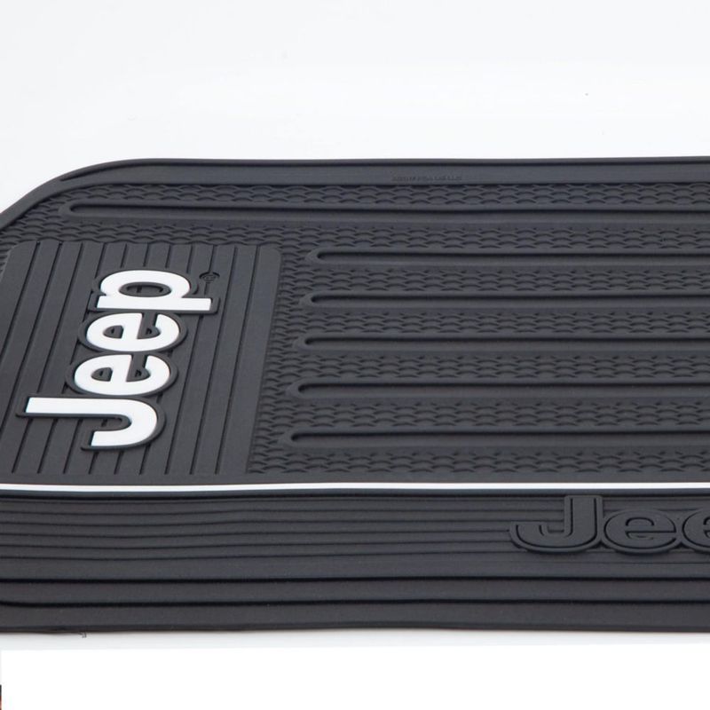 Alfombrillas Plasticolor 46 cm × 67 cm Jeep Elite 4 piezas