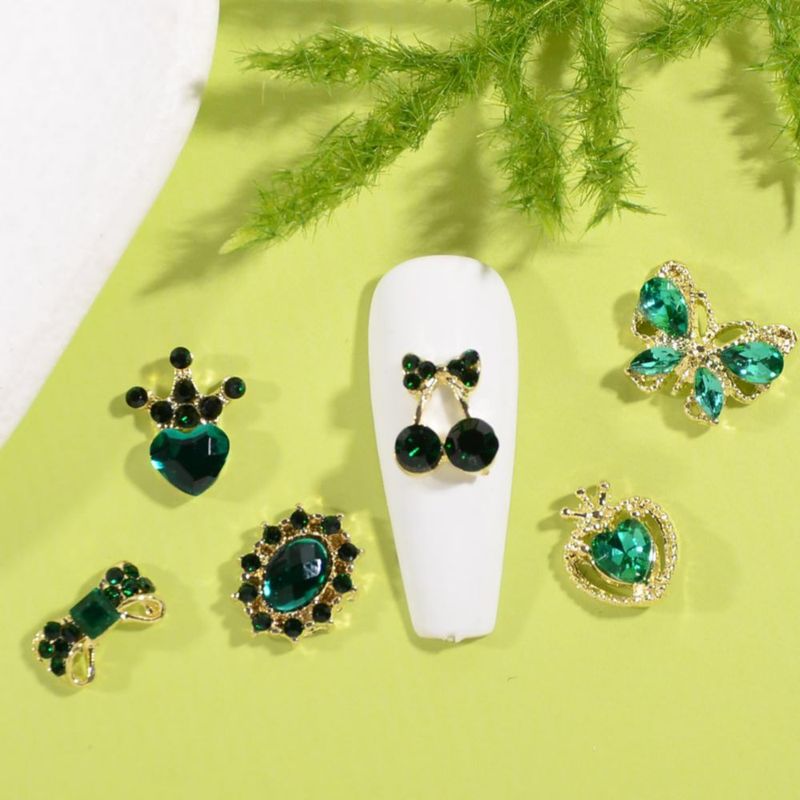 Encantos para uñas WEILUSI 30 piezas verde esmeralda con strass