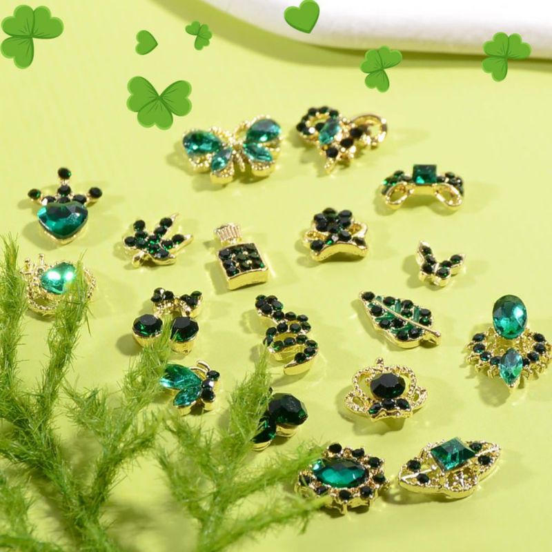Encantos para uñas WEILUSI 30 piezas verde esmeralda con strass