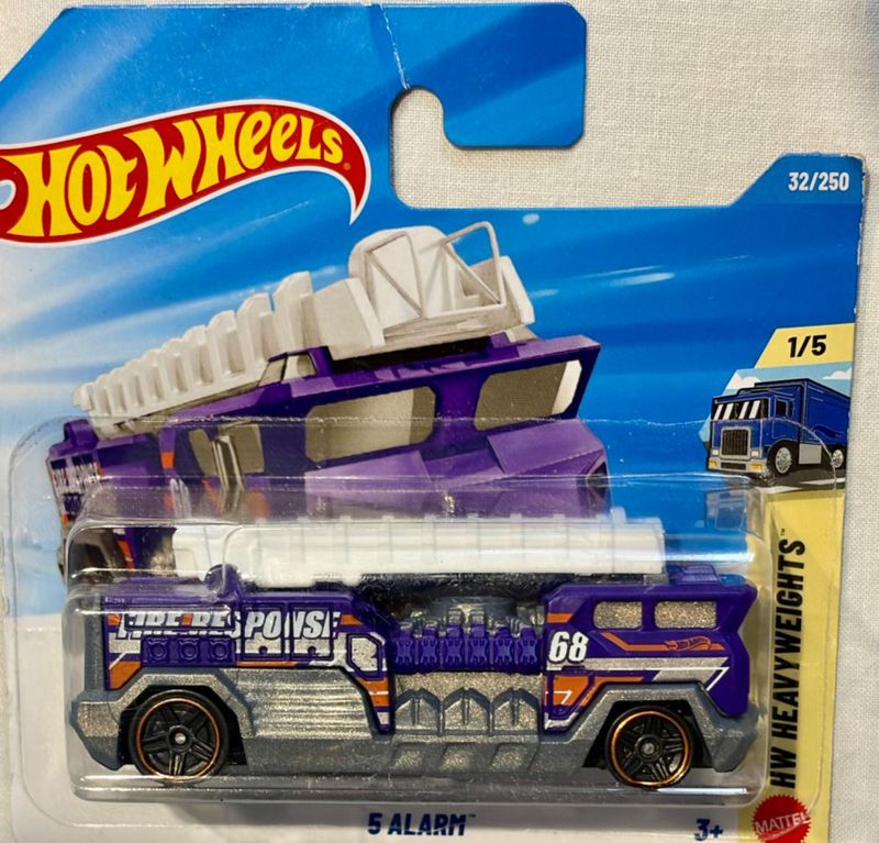 Hot Wheels Camión de Bomberos 5 Alarmas 1/64 púrpura 32/250