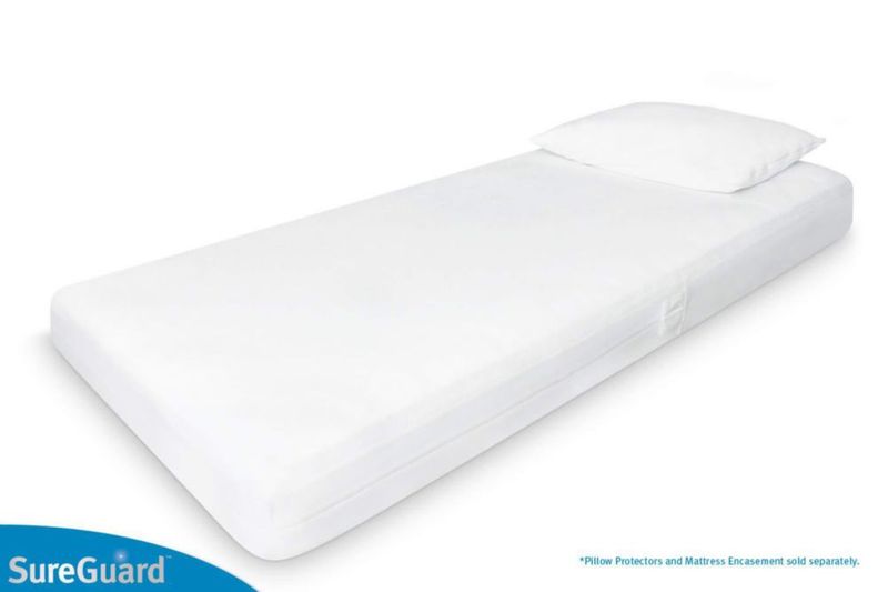 Funda de colchón SureGuard para cuna 71 cm × 132 cm impermeable